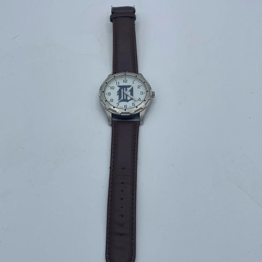 Mens Detroit Tiger Game Time MLB series wristwatch watch needs battery